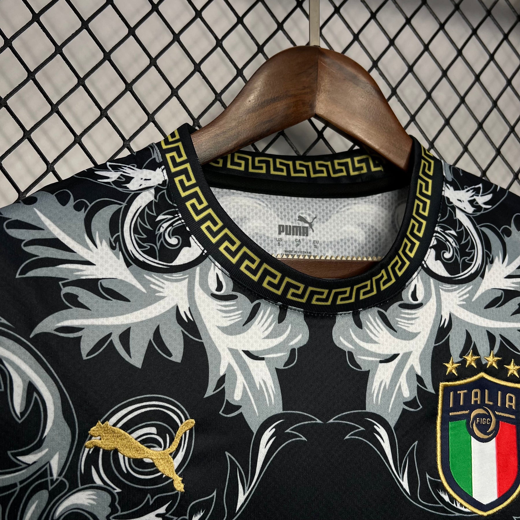 Camisa Itália Versace Co-Branded Edition 23/24 - Adidas Torcedor Masculina