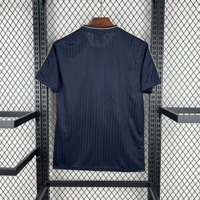 Camisa Juventus Terrace Icons 25/26 - Torcedor Masculina