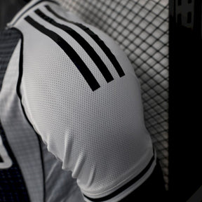 Camisa Newcastle Home 25/26 - Versão Jogador